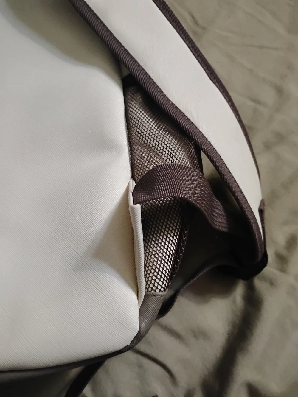 Louto White and Gray Everyday Backpack